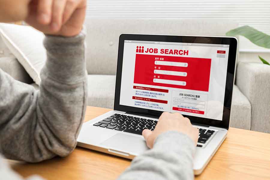 50代、60代は派遣で働ける？中高年薬剤師の仕事探しのポイントの画像1