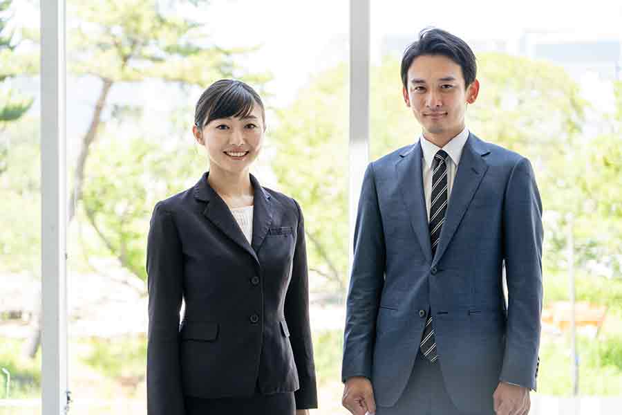 薬剤師の面接、ベストな服装は？年代別面接対策や面接の基本マナーを解説の画像1