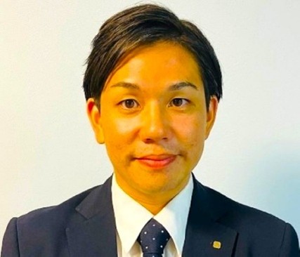 根本真吾の画像